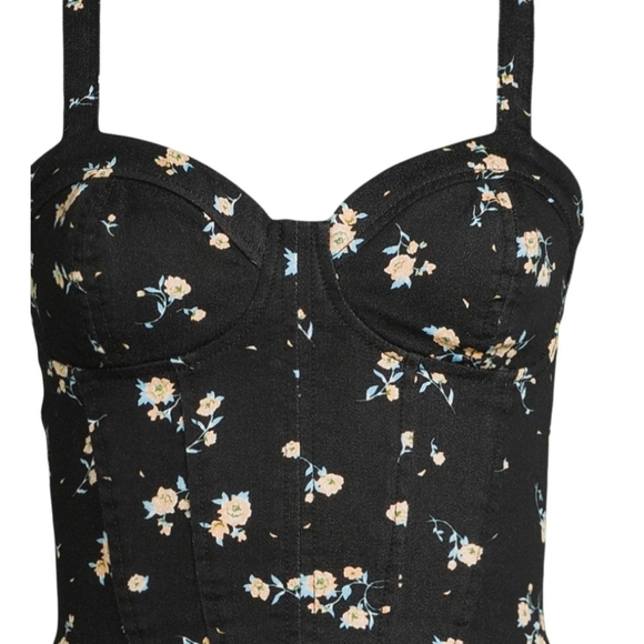 No Boundaries Black Soot Floral Bustier. - Picture 8 of 10
